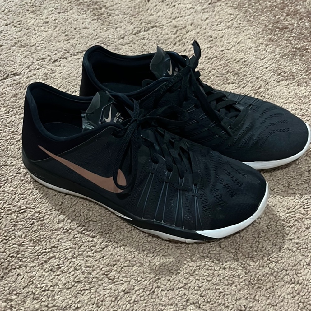 Nike Free TR 6